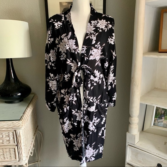 Spiritual Gangster Maya Floral Print Kimono - Picture 2 of 8